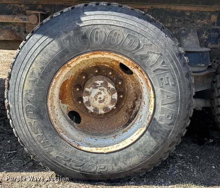 image for item EM3722 2000 Freightliner FL80 dump truck