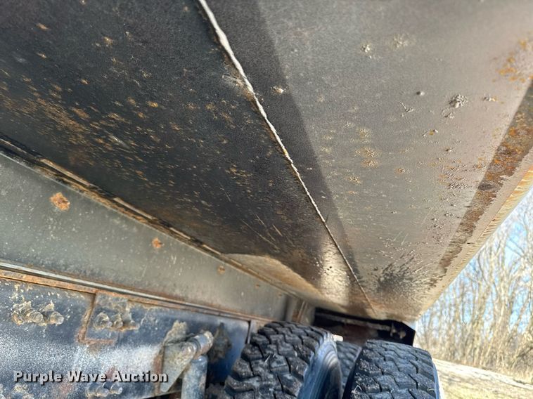 image for item EM3724 2000 Sterling  L8511 dump truck