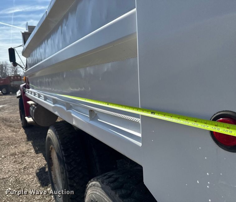 image for item EM3724 2000 Sterling  L8511 dump truck