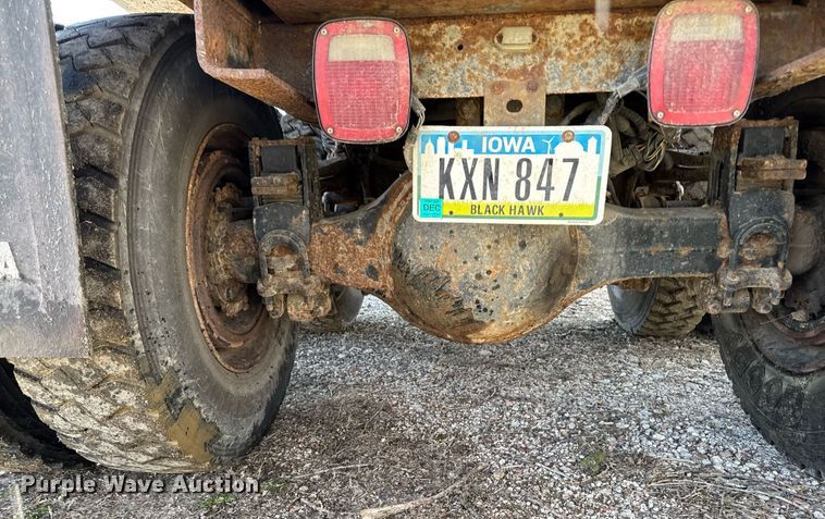 image for item EM3724 2000 Sterling  L8511 dump truck