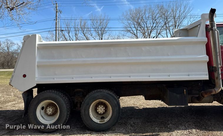 image for item EM3724 2000 Sterling  L8511 dump truck