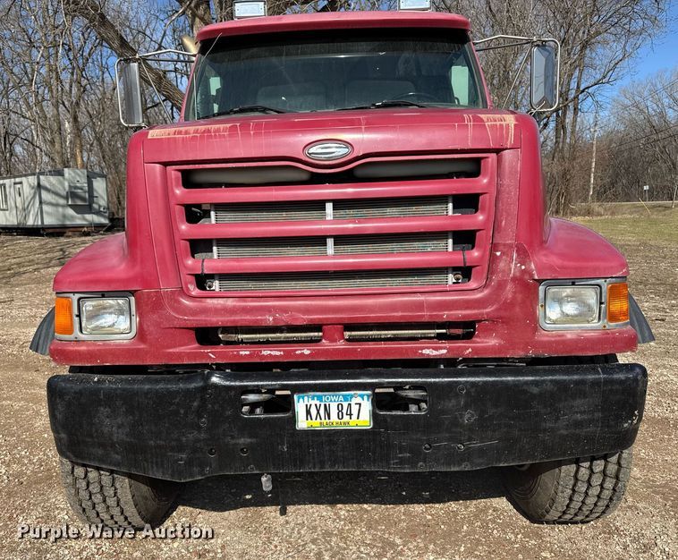 image for item EM3724 2000 Sterling  L8511 dump truck