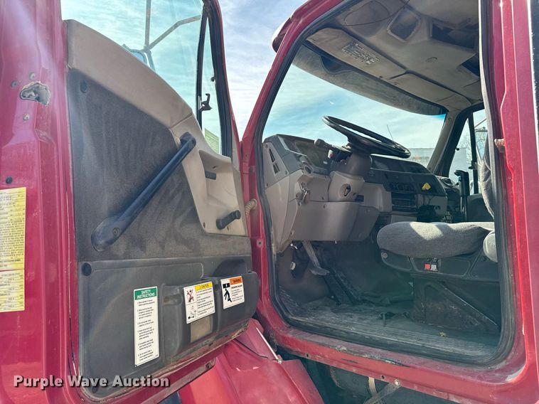 image for item EM3724 2000 Sterling  L8511 dump truck