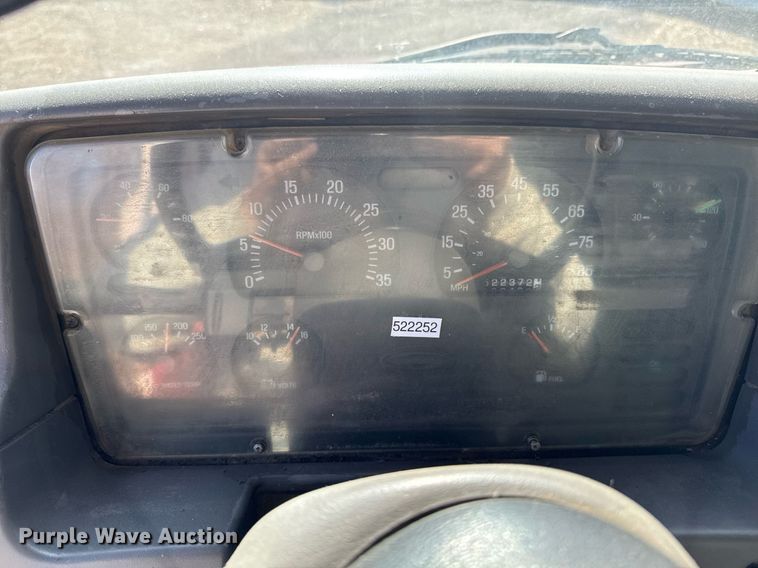 image for item EM3724 2000 Sterling  L8511 dump truck