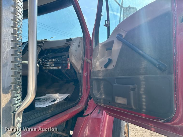 image for item EM3724 2000 Sterling  L8511 dump truck