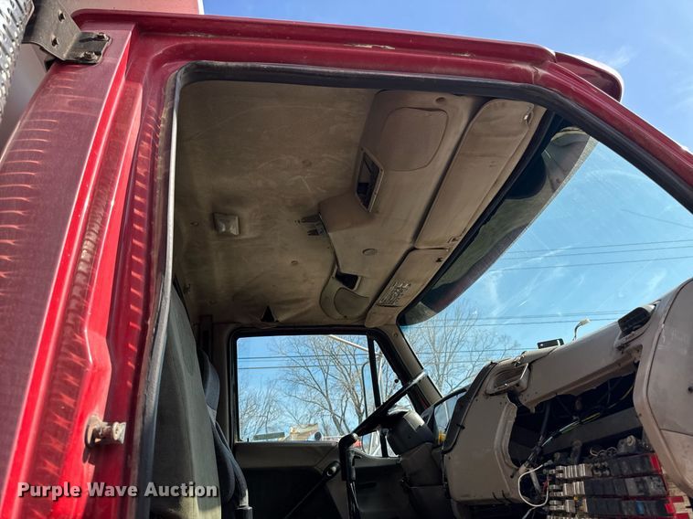 image for item EM3724 2000 Sterling  L8511 dump truck