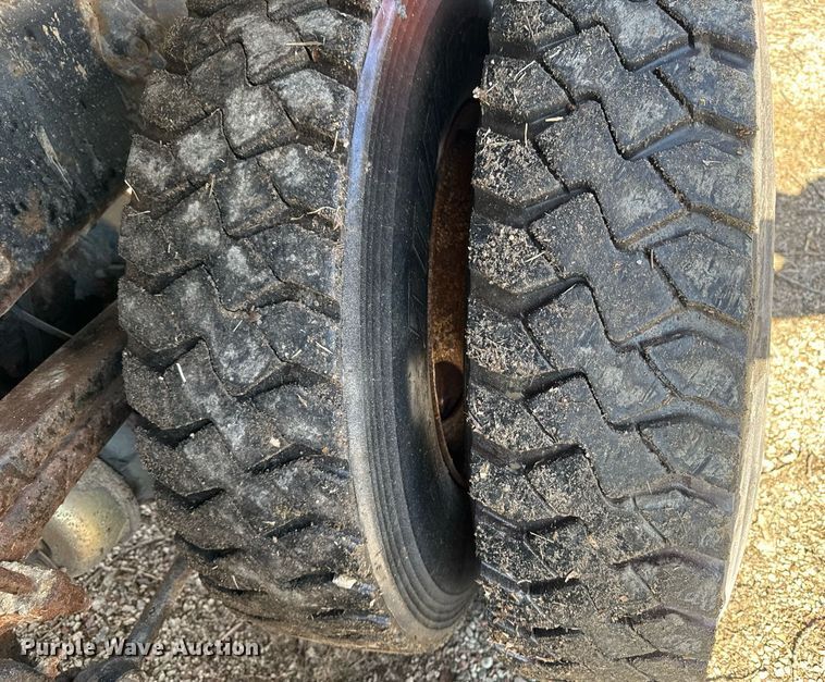 image for item EM3724 2000 Sterling  L8511 dump truck