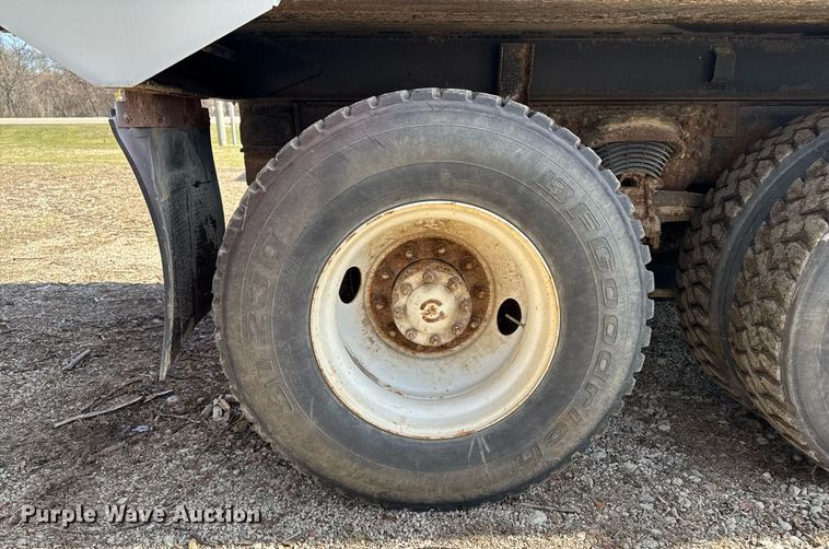 image for item EM3724 2000 Sterling  L8511 dump truck