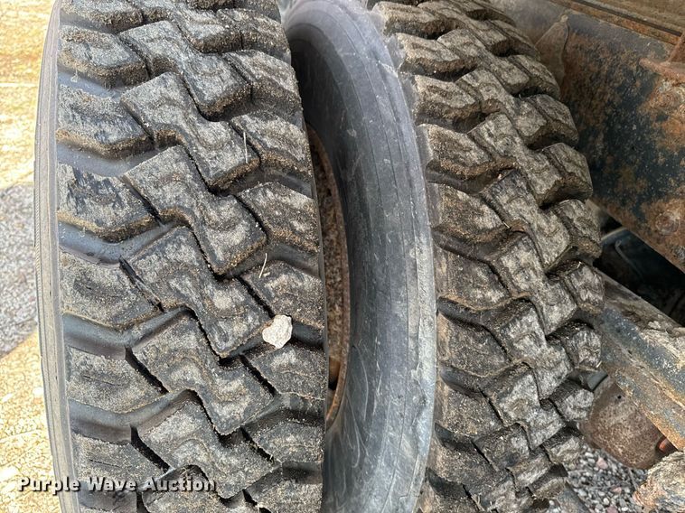 image for item EM3724 2000 Sterling  L8511 dump truck