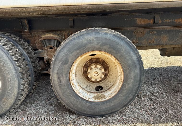 image for item EM3724 2000 Sterling  L8511 dump truck