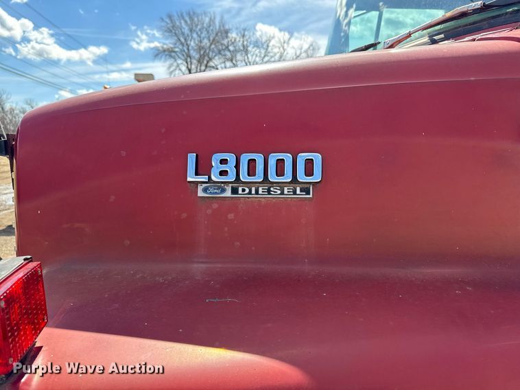image for item EM3725 1994 Ford LN8000 dump truck
