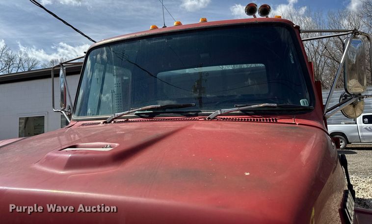 image for item EM3725 1994 Ford LN8000 dump truck