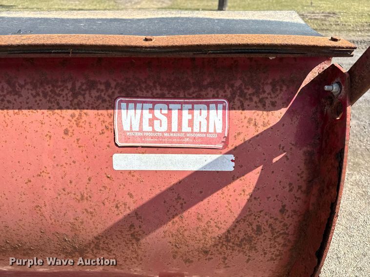 image for item EM3725 1994 Ford LN8000 dump truck