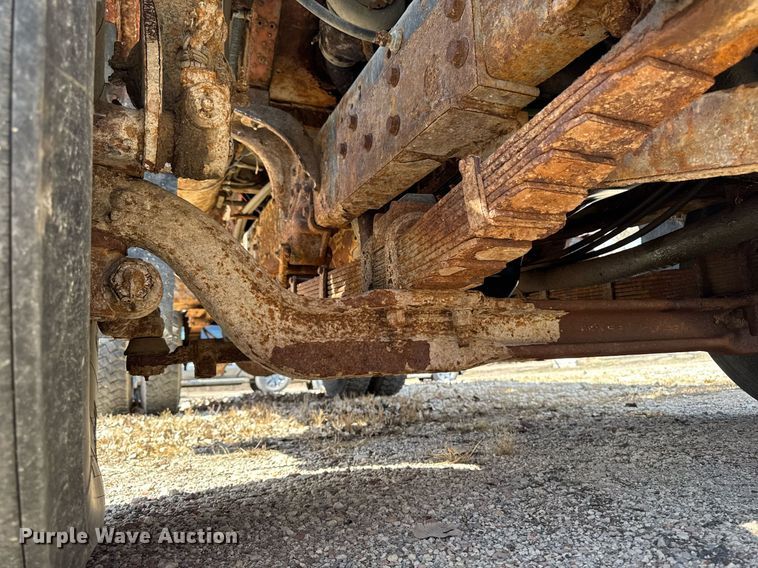 image for item EM3725 1994 Ford LN8000 dump truck