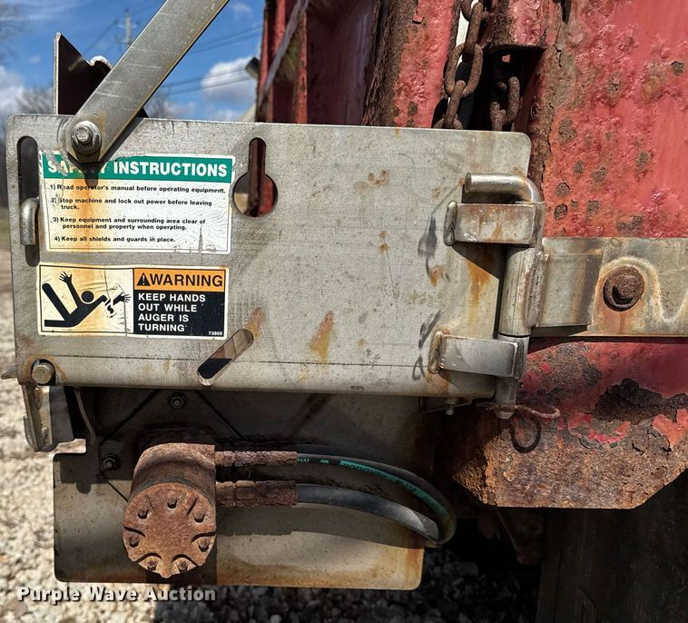 image for item EM3725 1994 Ford LN8000 dump truck