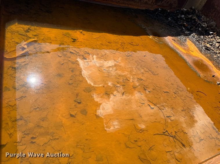 image for item EM3725 1994 Ford LN8000 dump truck