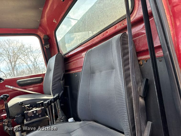 image for item EM3725 1994 Ford LN8000 dump truck