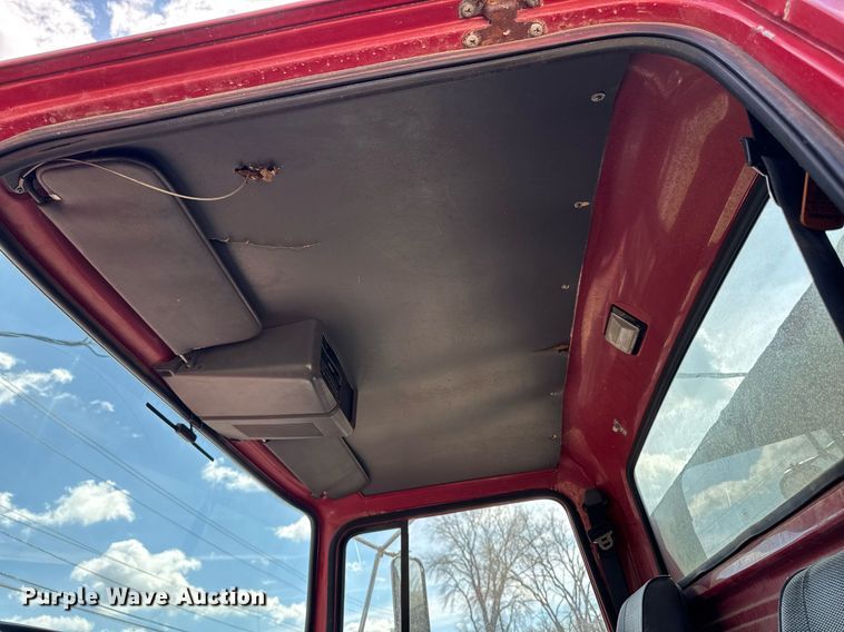 image for item EM3725 1994 Ford LN8000 dump truck