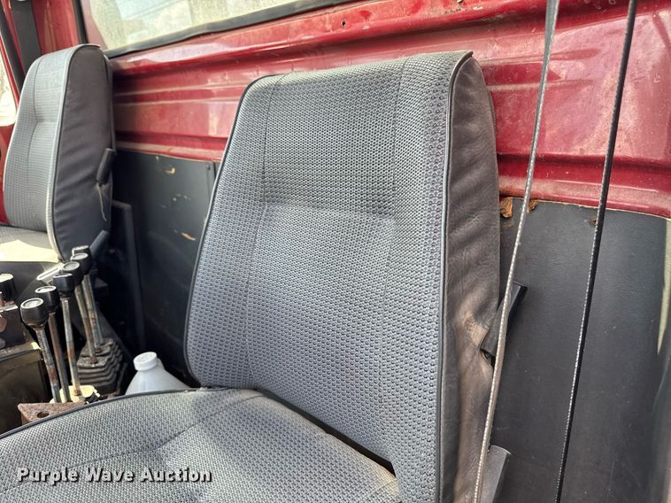 image for item EM3725 1994 Ford LN8000 dump truck