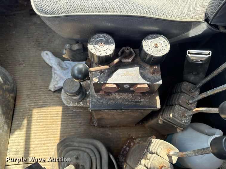 image for item EM3725 1994 Ford LN8000 dump truck