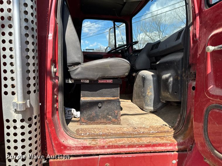 image for item EM3725 1994 Ford LN8000 dump truck