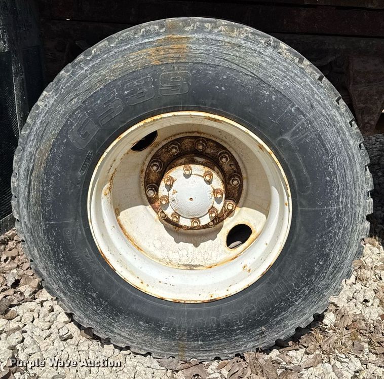 image for item EM3725 1994 Ford LN8000 dump truck