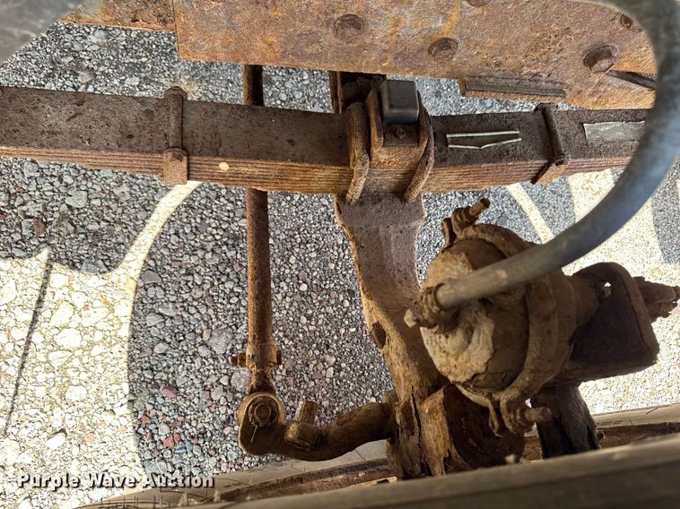 image for item EM3725 1994 Ford LN8000 dump truck