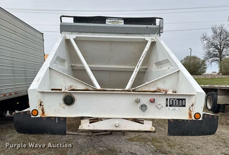 image for item EM3760 1998 Corn Belt MFG S-4202-N bottom dump trailer