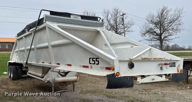 image for item EM3760 1998 Corn Belt MFG S-4202-N bottom dump trailer