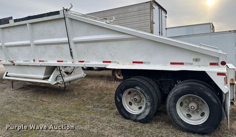 image for item EM3760 1998 Corn Belt MFG S-4202-N bottom dump trailer