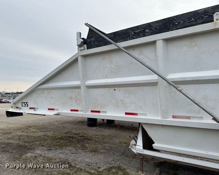 image for item EM3760 1998 Corn Belt MFG S-4202-N bottom dump trailer