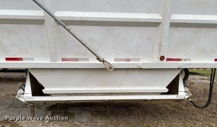 image for item EM3760 1998 Corn Belt MFG S-4202-N bottom dump trailer