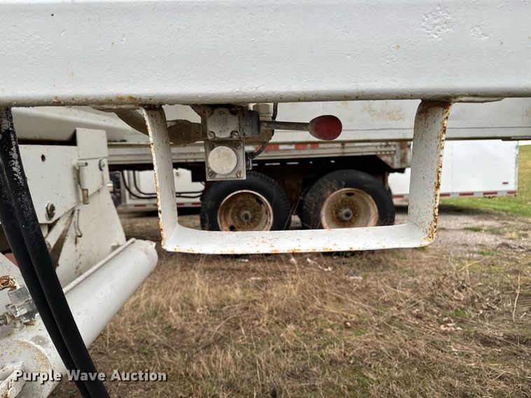 image for item EM3760 1998 Corn Belt MFG S-4202-N bottom dump trailer