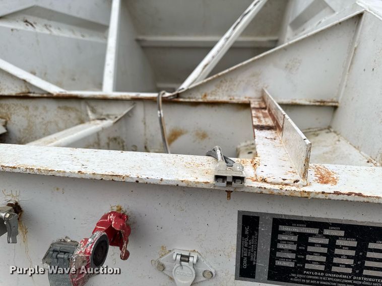 image for item EM3760 1998 Corn Belt MFG S-4202-N bottom dump trailer