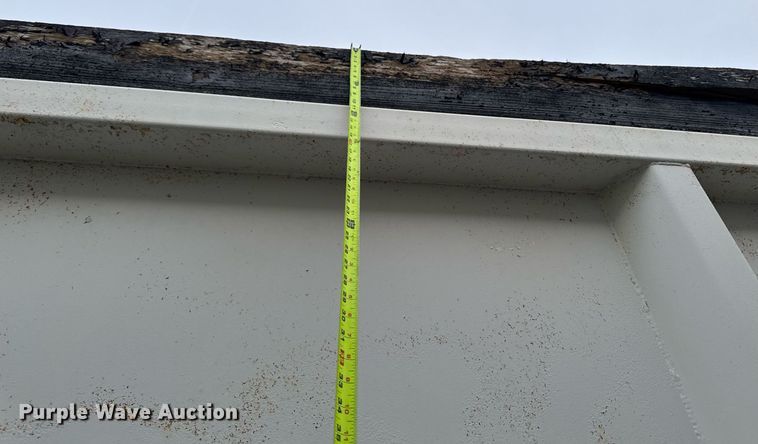 image for item EM3760 1998 Corn Belt MFG S-4202-N bottom dump trailer