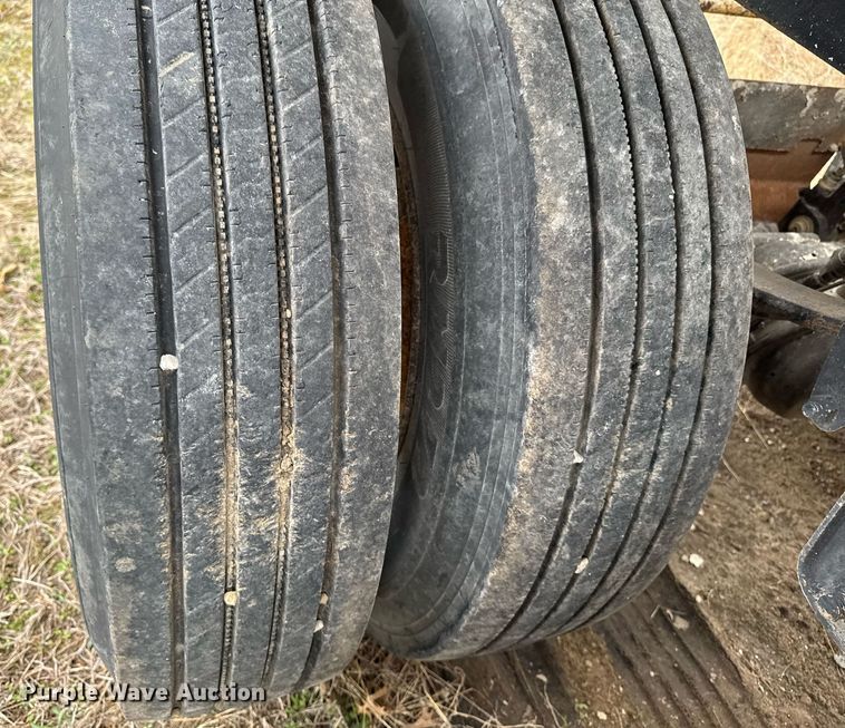 image for item EM3760 1998 Corn Belt MFG S-4202-N bottom dump trailer