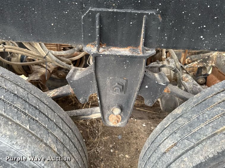 image for item EM3760 1998 Corn Belt MFG S-4202-N bottom dump trailer