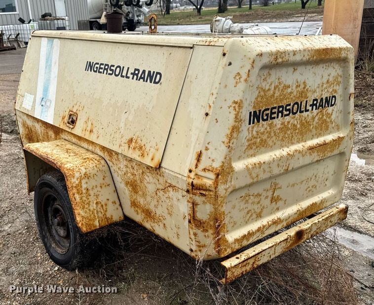 image for item EM3771 1987 Ingersoll Rand P-160A-W-W air compressor