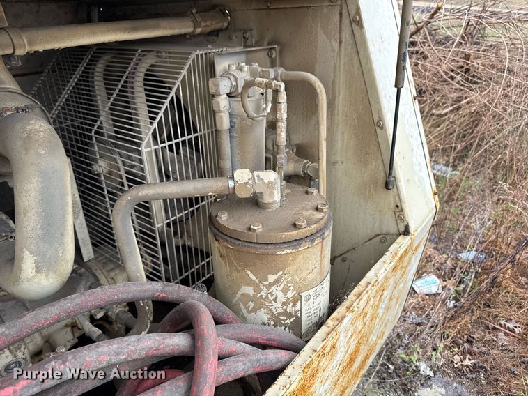image for item EM3771 1987 Ingersoll Rand P-160A-W-W air compressor