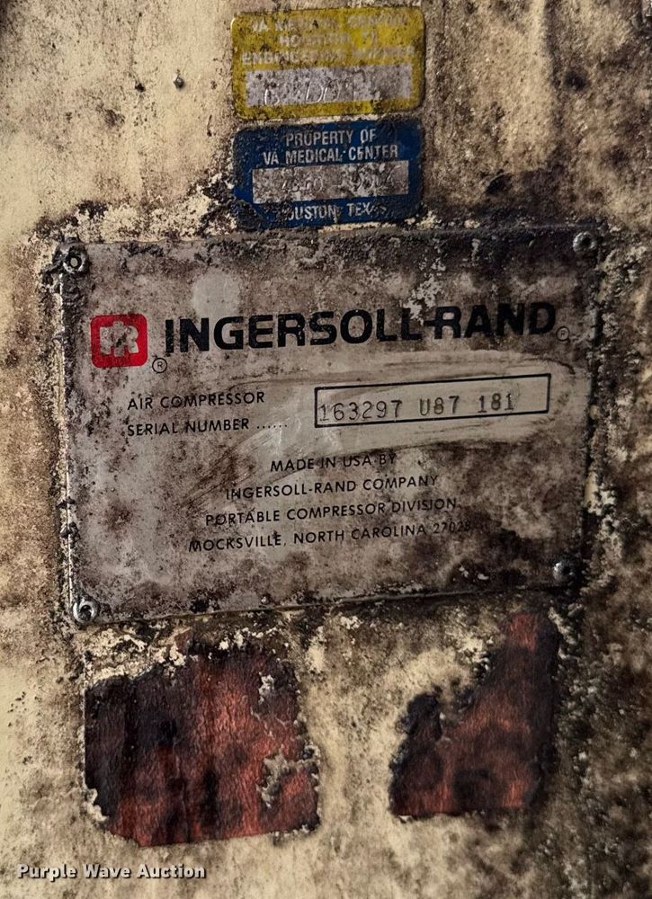 image for item EM3771 1987 Ingersoll Rand P-160A-W-W air compressor