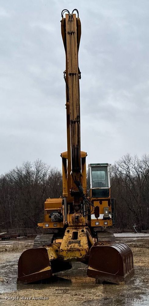 image for item EM3772 Liebherr 962 material handler