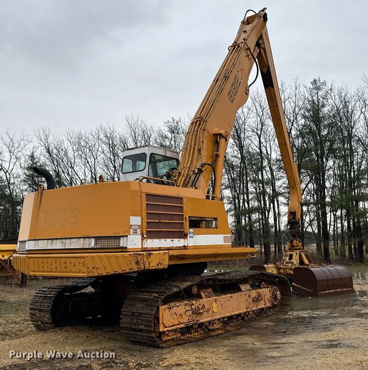 image for item EM3772 Liebherr 962 material handler