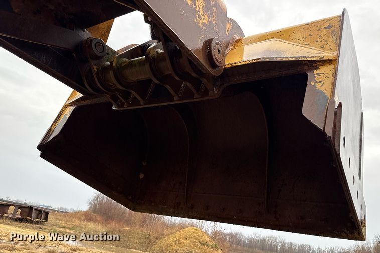 image for item EM3772 Liebherr 962 material handler