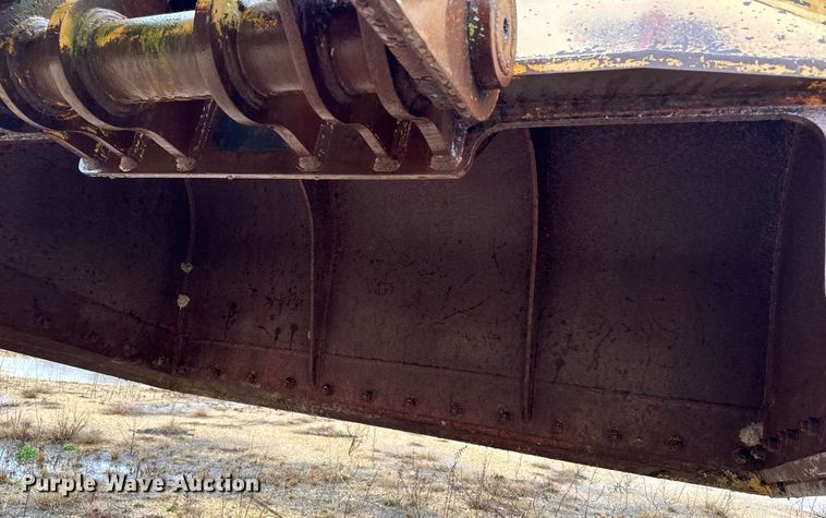 image for item EM3772 Liebherr 962 material handler