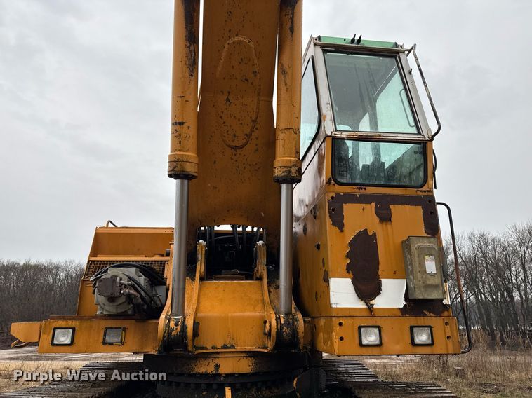 image for item EM3772 Liebherr 962 material handler