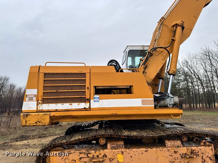 image for item EM3772 Liebherr 962 material handler