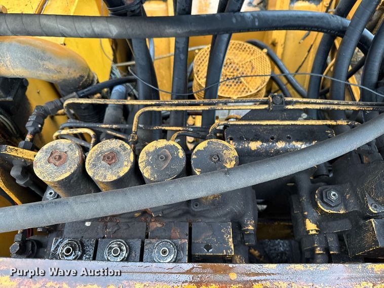 image for item EM3772 Liebherr 962 material handler