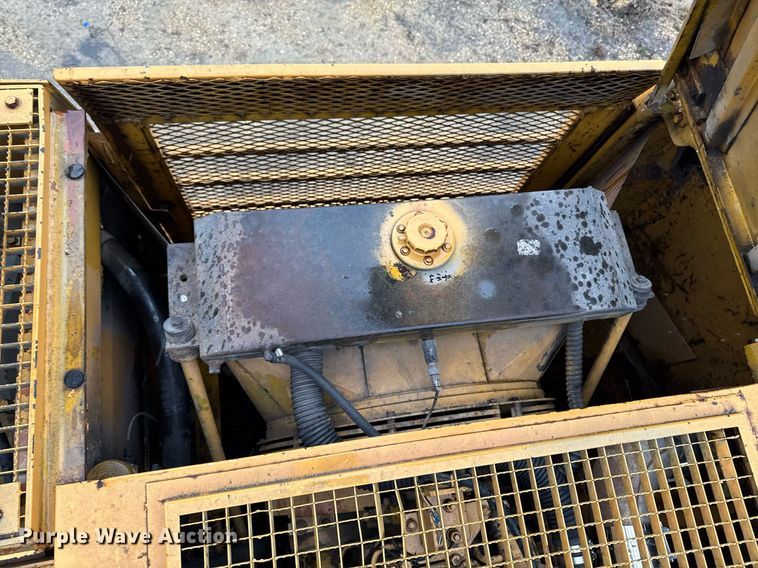 image for item EM3772 Liebherr 962 material handler