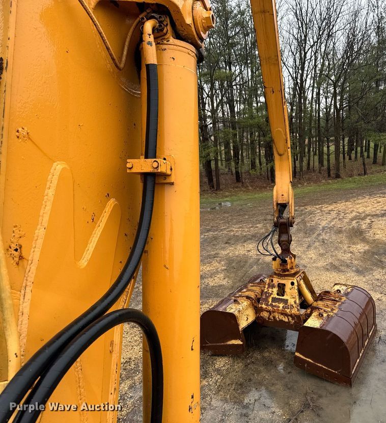 image for item EM3772 Liebherr 962 material handler