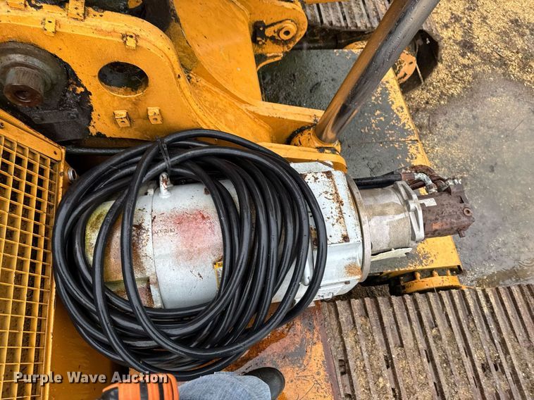 image for item EM3772 Liebherr 962 material handler